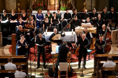 Nyitókoncert a Fehérek templomában